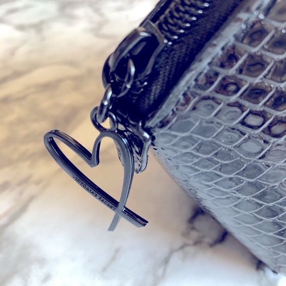 Victoria's Secret Handbags - Victoria’s Secret Cosmetic Bag